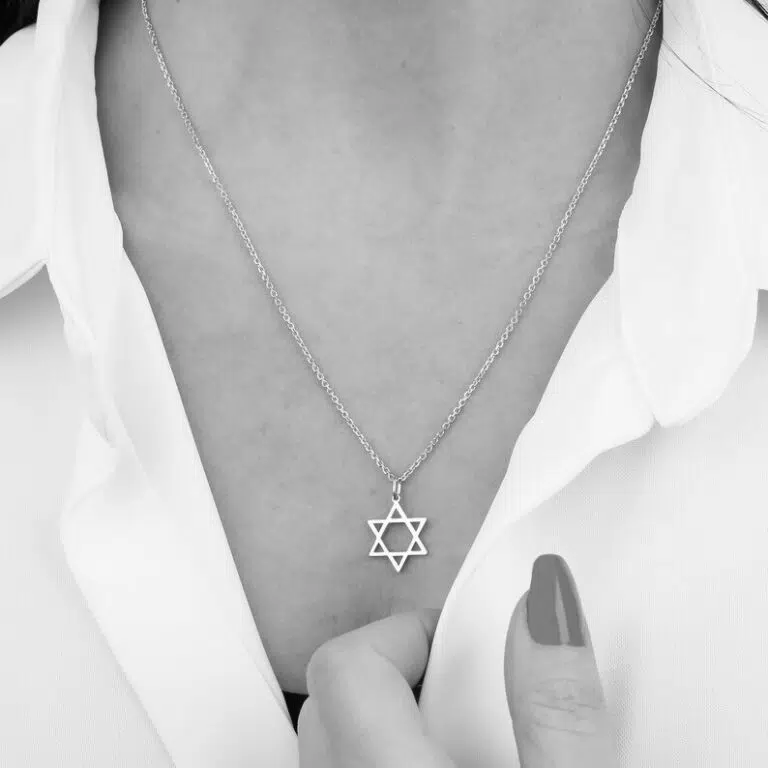 שרשרת מגן דוד עדינה בגוון כסף - תמונה 13