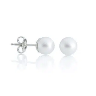 עגילי פנינה בגוון כסף