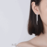 עגילי טניס נופלים בגוון כסף - תמונה 3