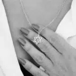 שרשרת מגן דוד עדינה בגוון כסף - תמונה 5