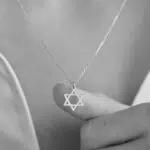 שרשרת מגן דוד עדינה בגוון כסף - תמונה 7